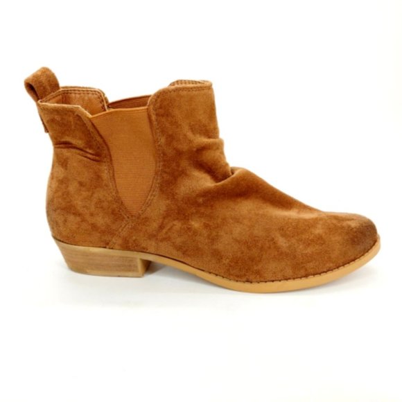 Very G Womens Ankle Boots Booties Brown Cuban Heel Almond Toe Pull On 6.5 - Picture 1 of 11